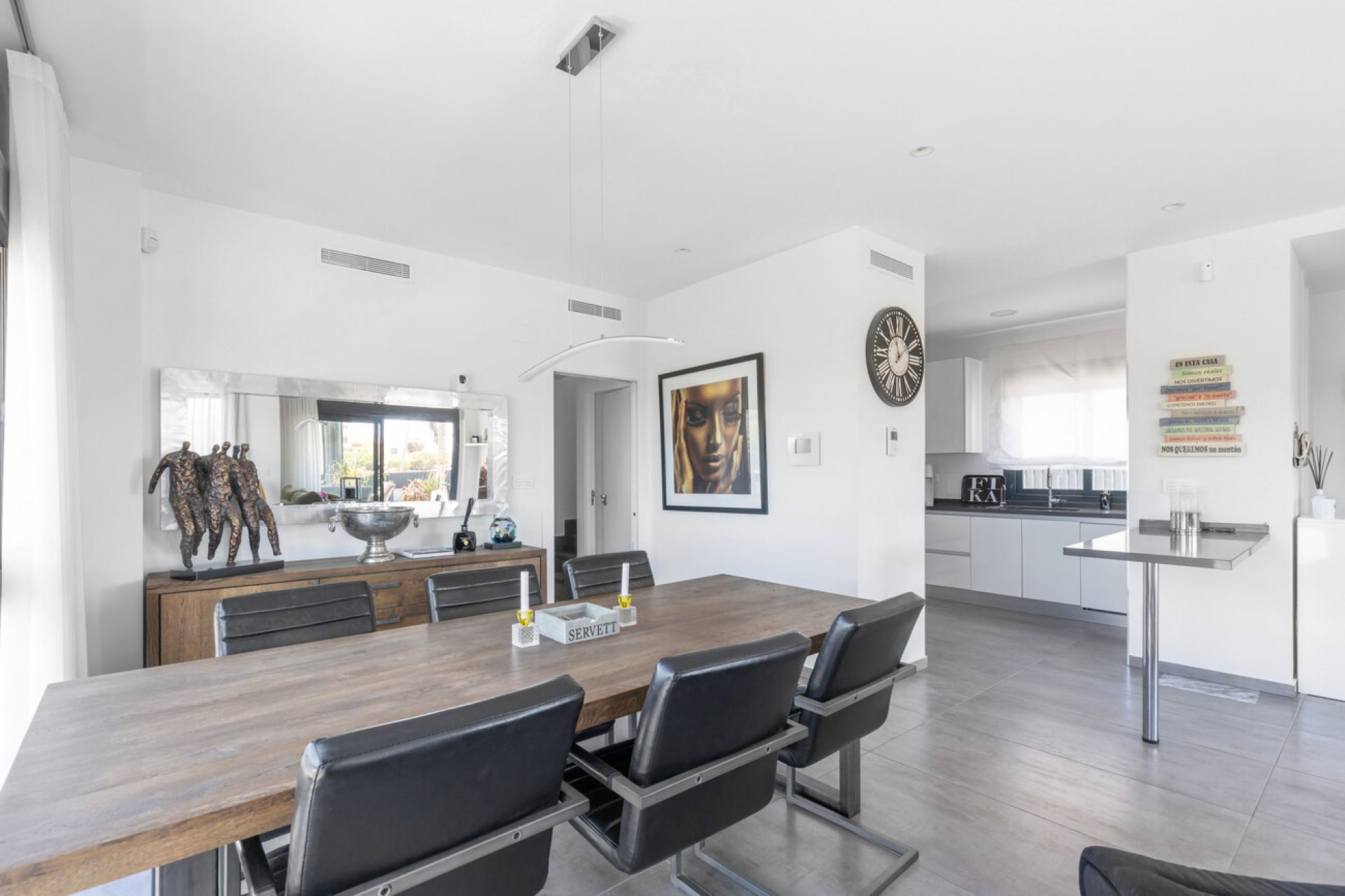 Revente - Villa -
Torrevieja - Rosaleda