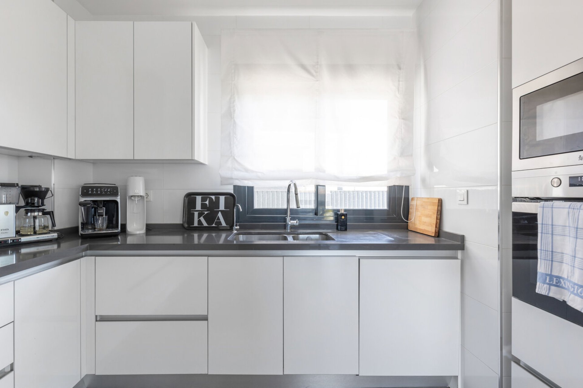 Revente - Villa -
Torrevieja - Rosaleda