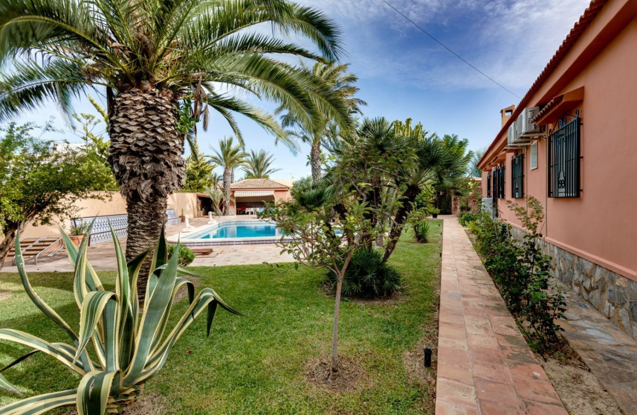 Revente - Villa -
Torrevieja - San Luis
