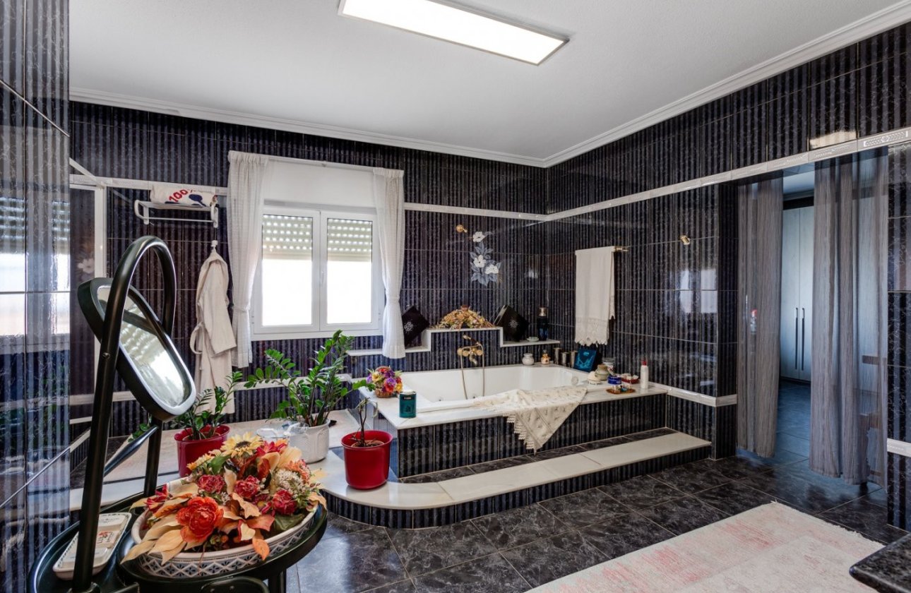 Revente - Villa -
Torrevieja - San Luis