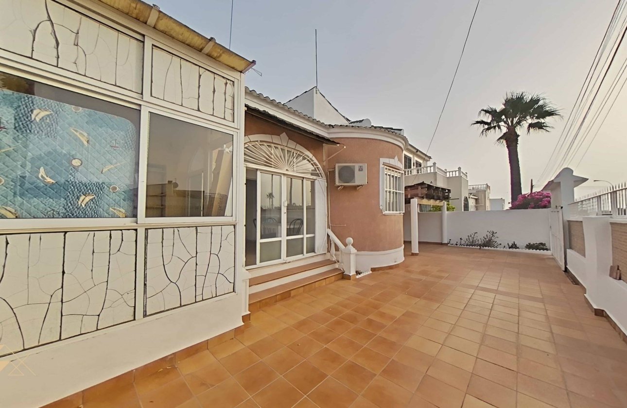 Revente - Villa -
Torrevieja - San Luis