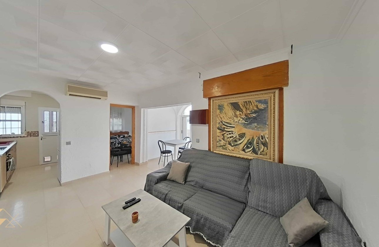 Revente - Villa -
Torrevieja - San Luis