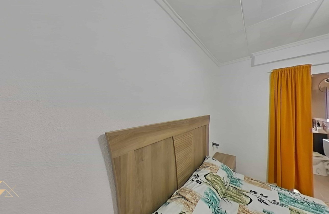 Revente - Villa -
Torrevieja - San Luis