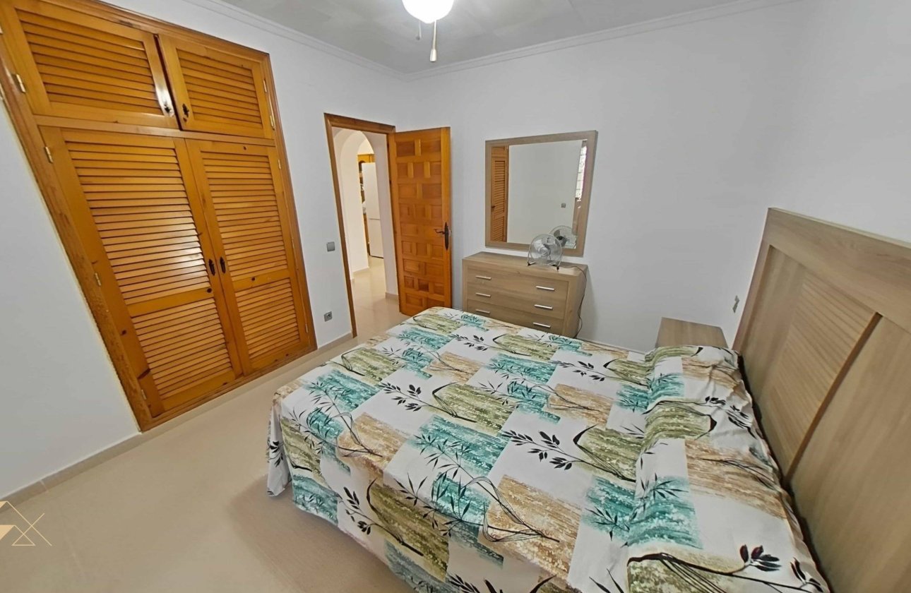 Revente - Villa -
Torrevieja - San Luis