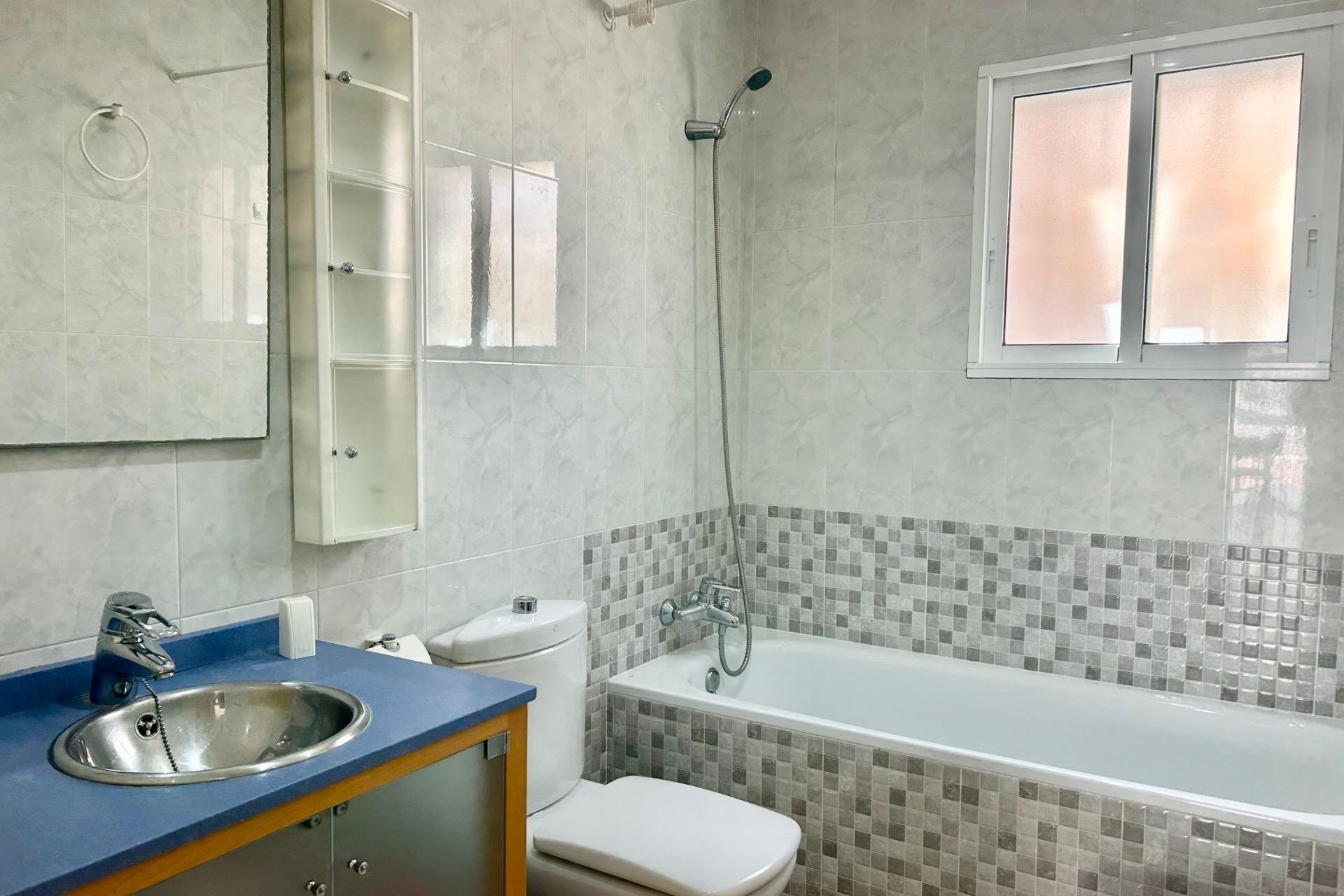 Revente - Villa -
Torrevieja - San Luis