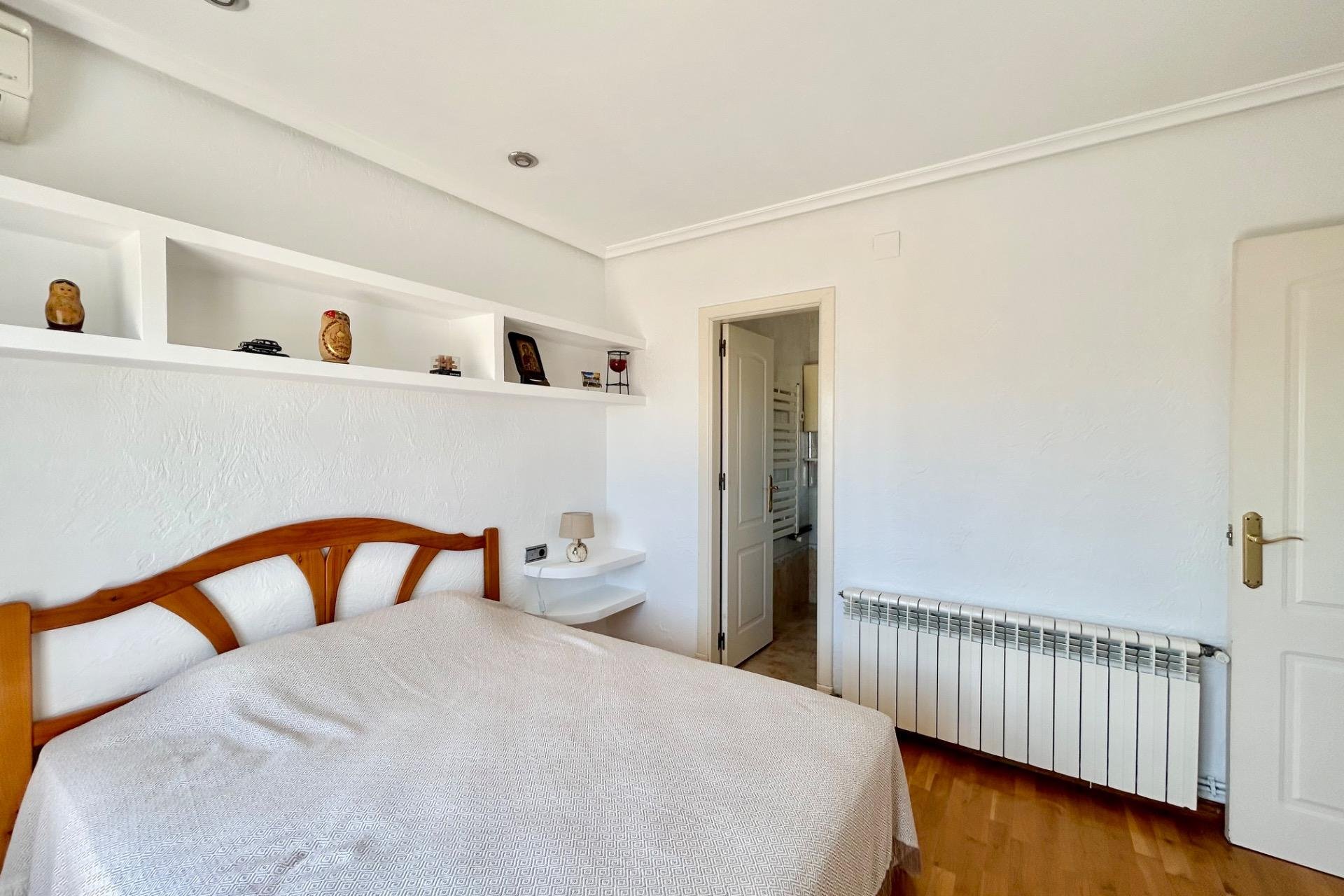 Revente - Villa -
Torrevieja - San Luis