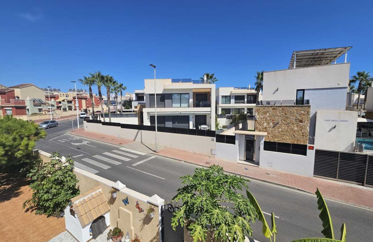 Revente - Villa -
Torrevieja - Torre Del Moro