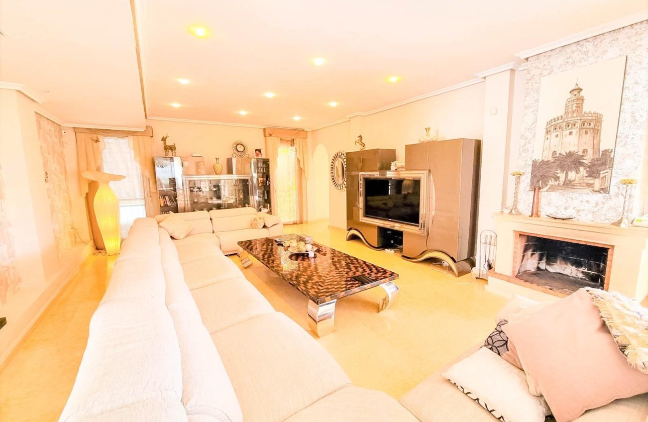 Revente - Villa -
Torrevieja - Torre La Mata