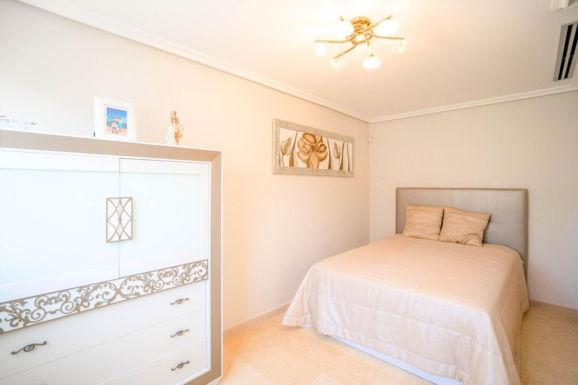 Revente - Villa -
Torrevieja - Torre La Mata