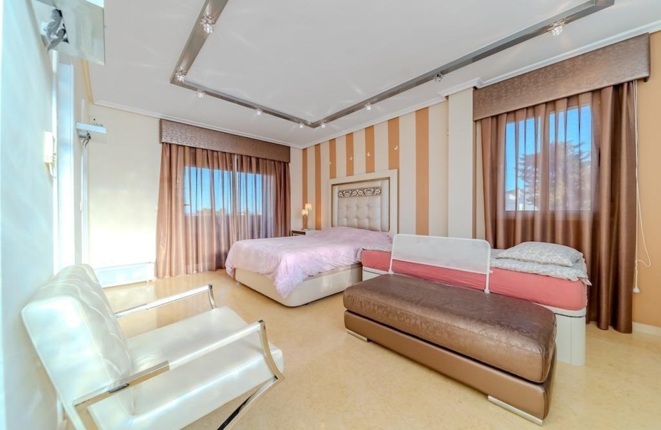 Revente - Villa -
Torrevieja - Torre La Mata
