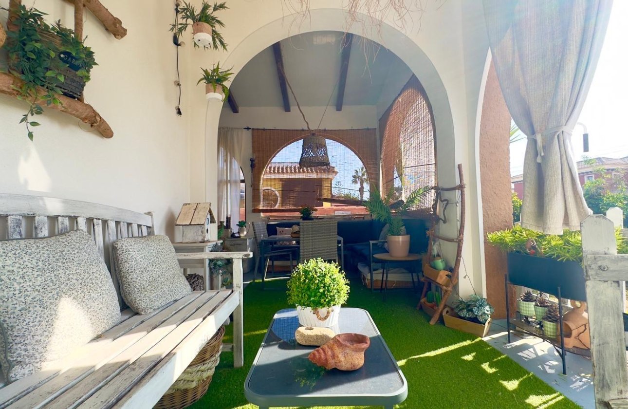 Revente - Villa -
Torrevieja - Torreblanca