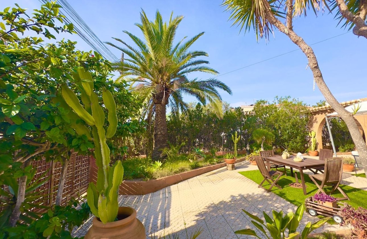 Revente - Villa -
Torrevieja - Torreblanca