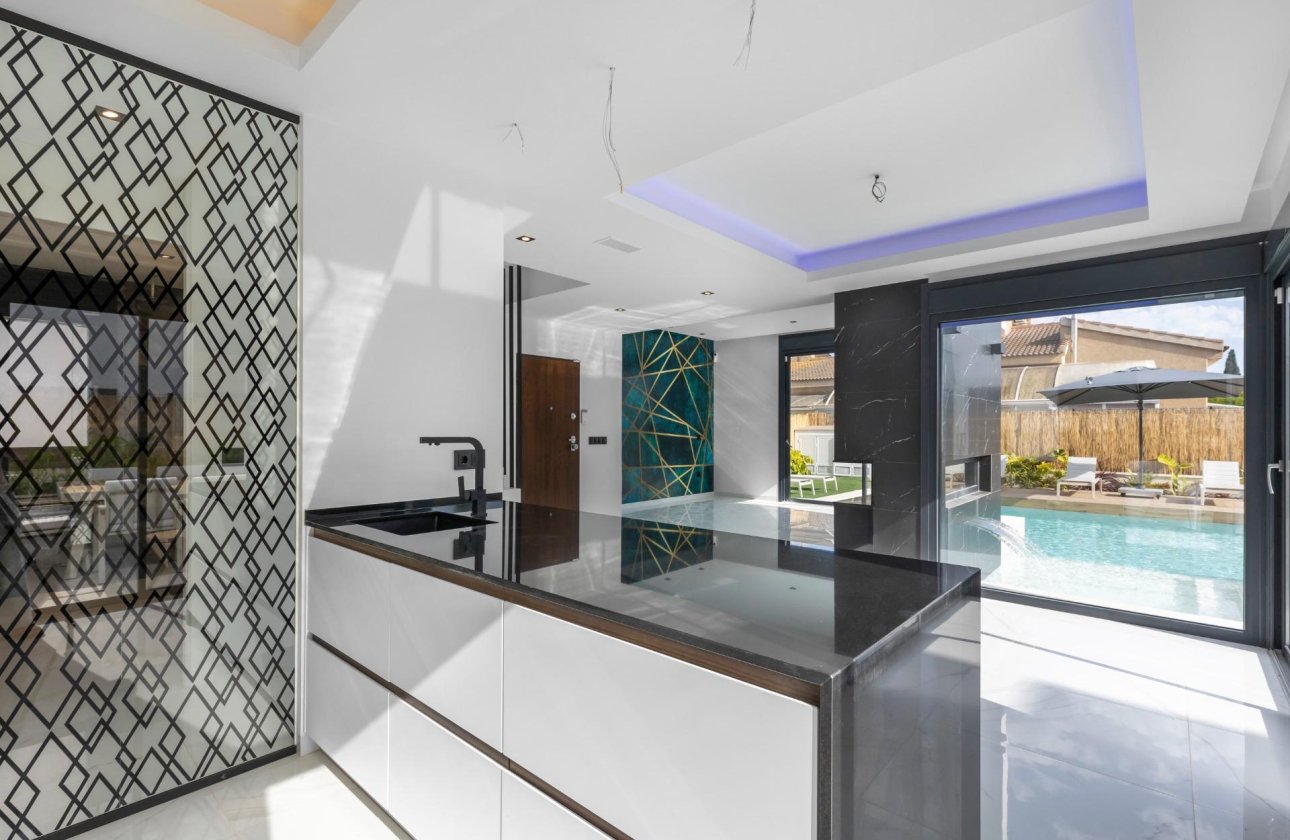 Revente - Villa -
Torrevieja - Torreta Florida