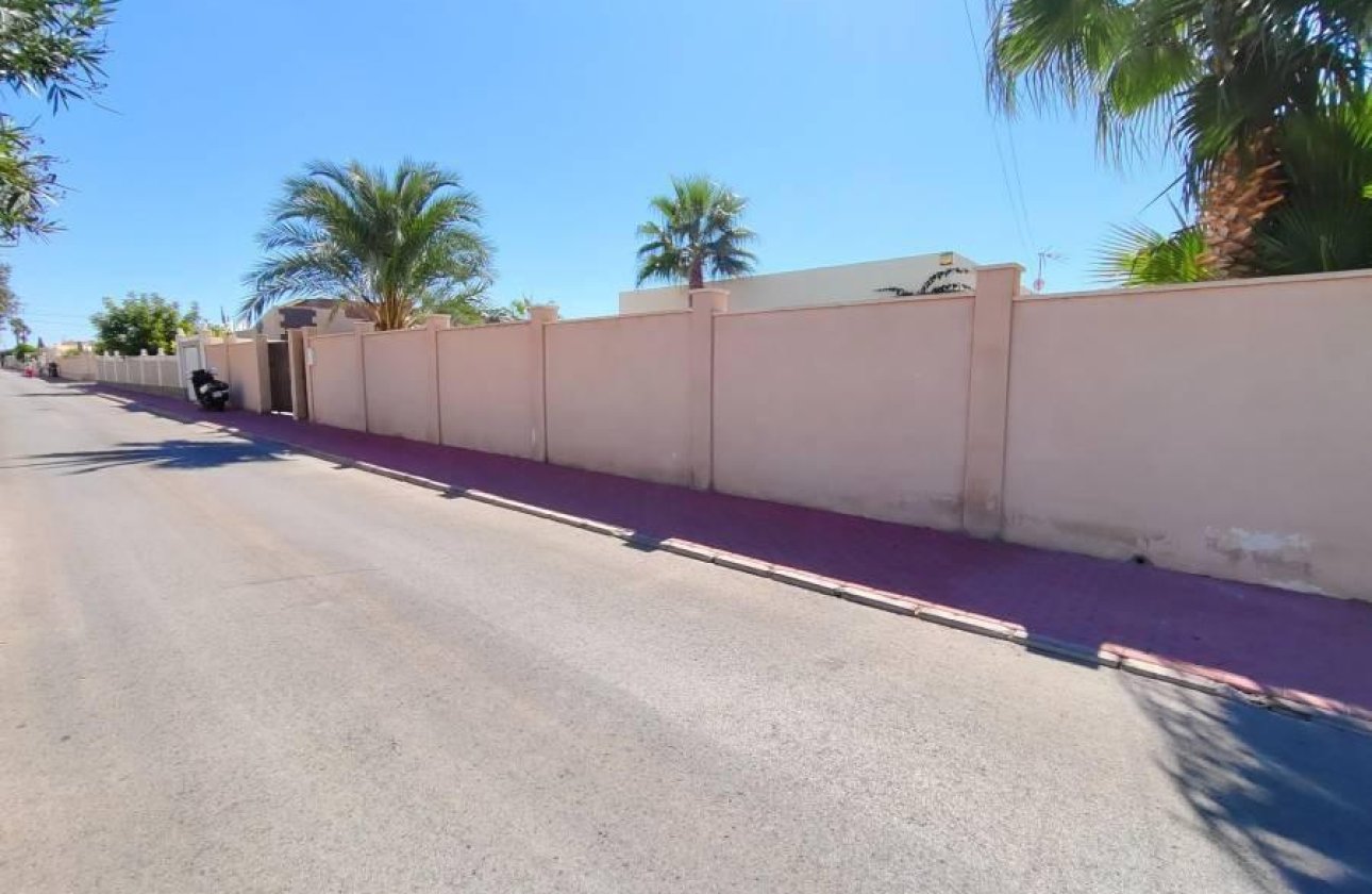 Revente - Villa -
Torrevieja - Torreta Florida