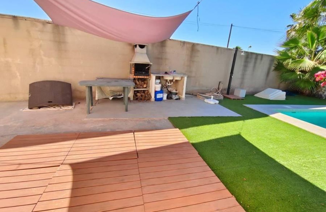 Revente - Villa -
Torrevieja - Torreta Florida