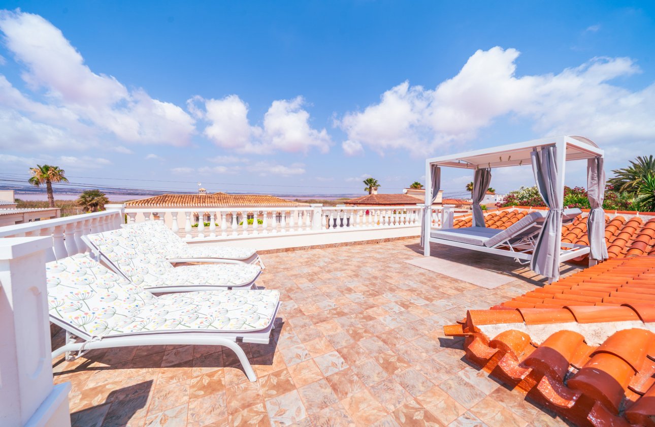 Revente - Villa -
Torrevieja - Torreta