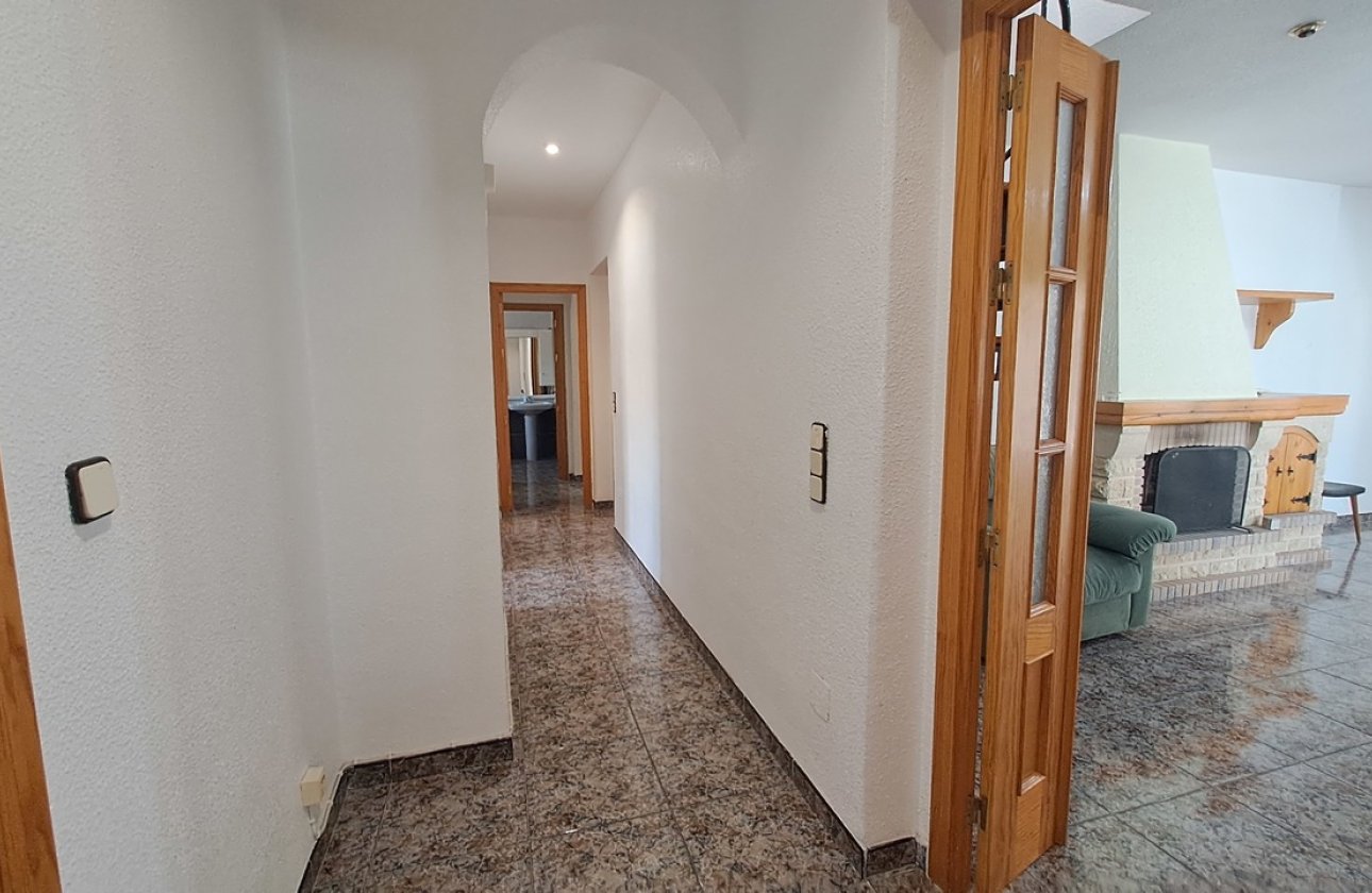 Revente - Villa -
Villamartin - Costa Blanca