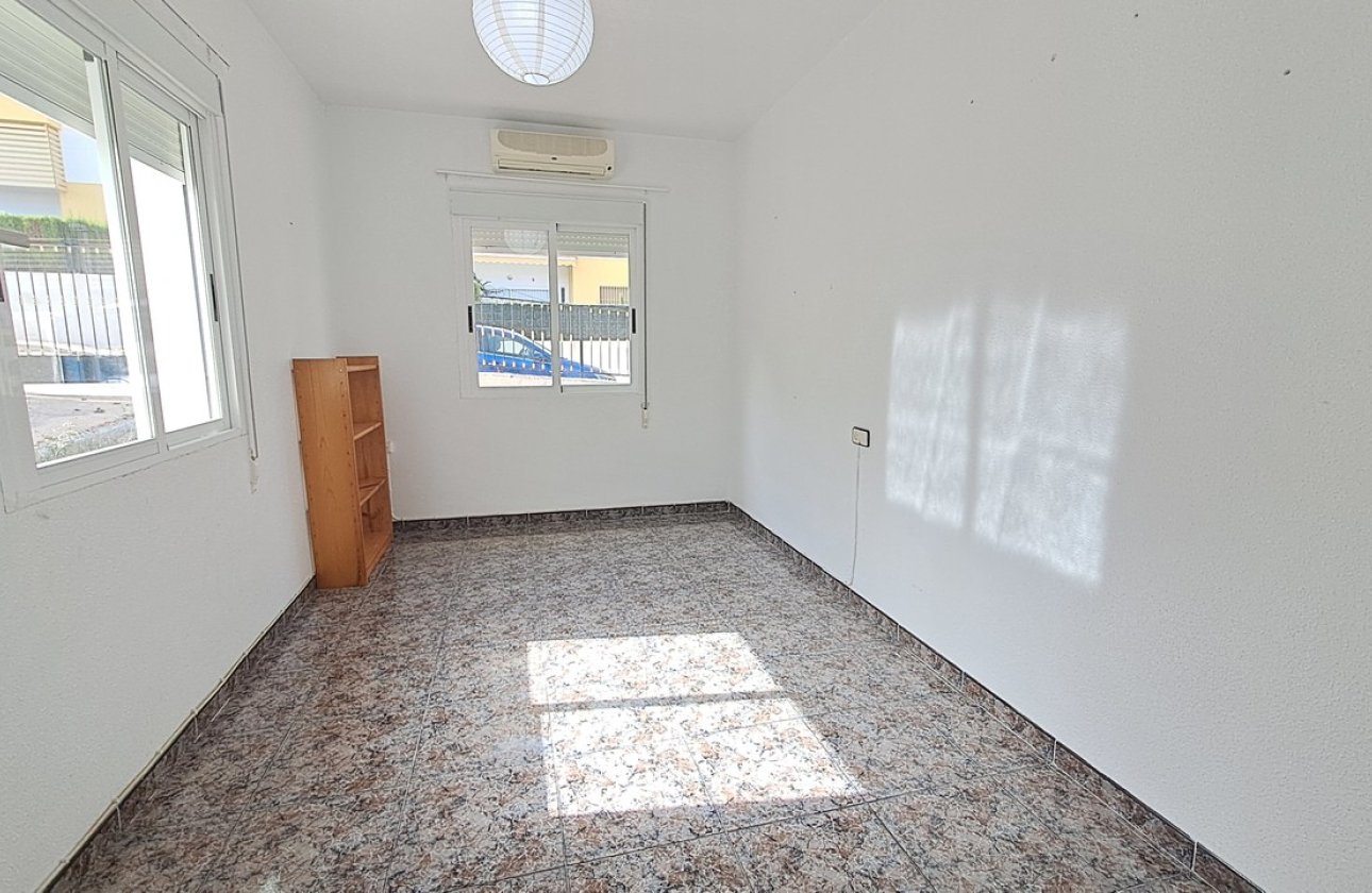 Revente - Villa -
Villamartin - Costa Blanca