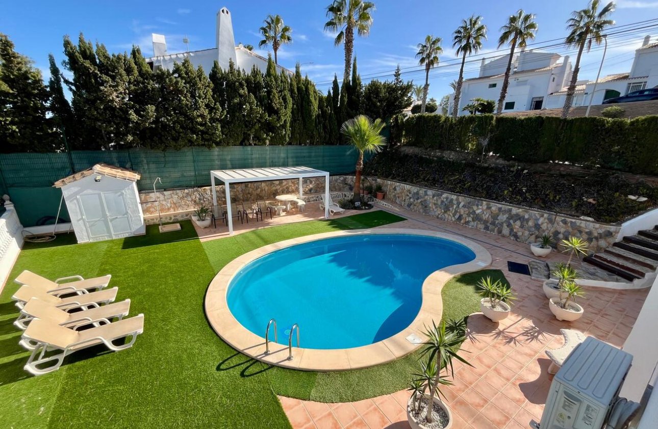 Revente - Villa -
Villamartin - Costa Blanca