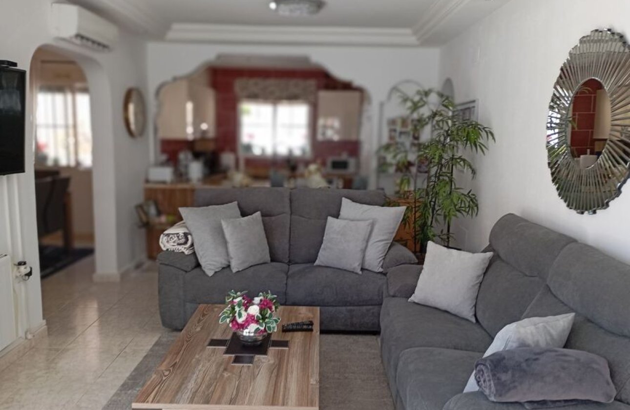 Revente - Villa -
Villamartin - Costa Blanca