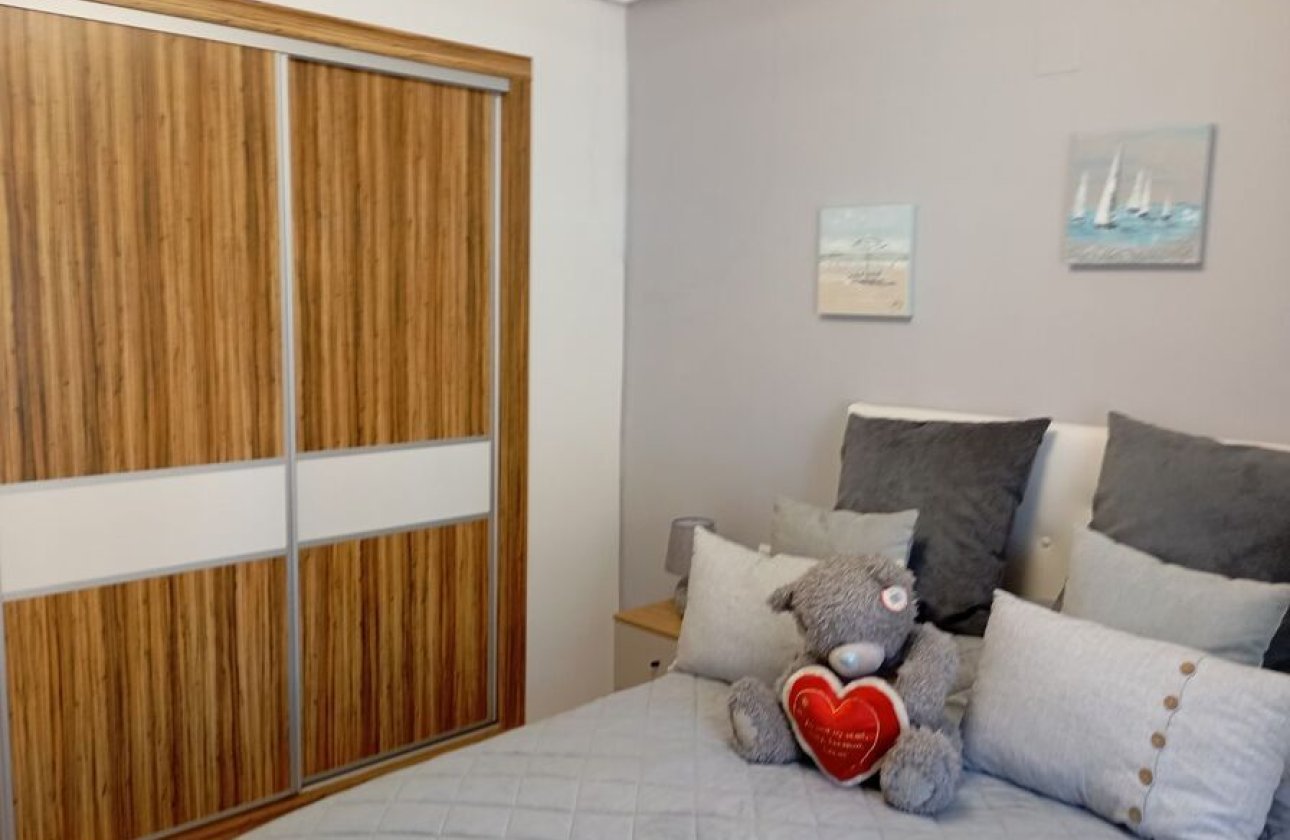 Revente - Villa -
Villamartin - Costa Blanca