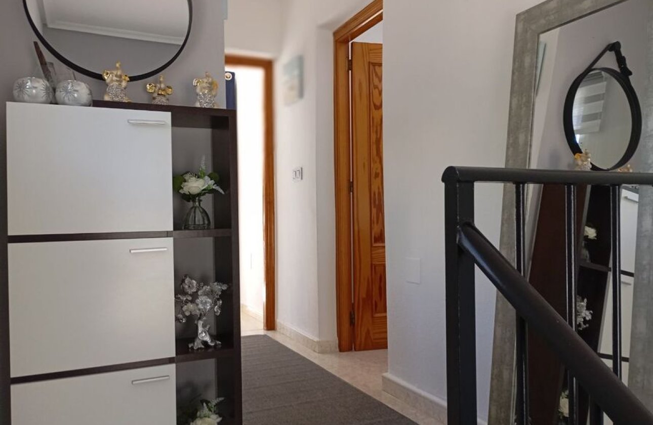 Revente - Villa -
Villamartin - Costa Blanca