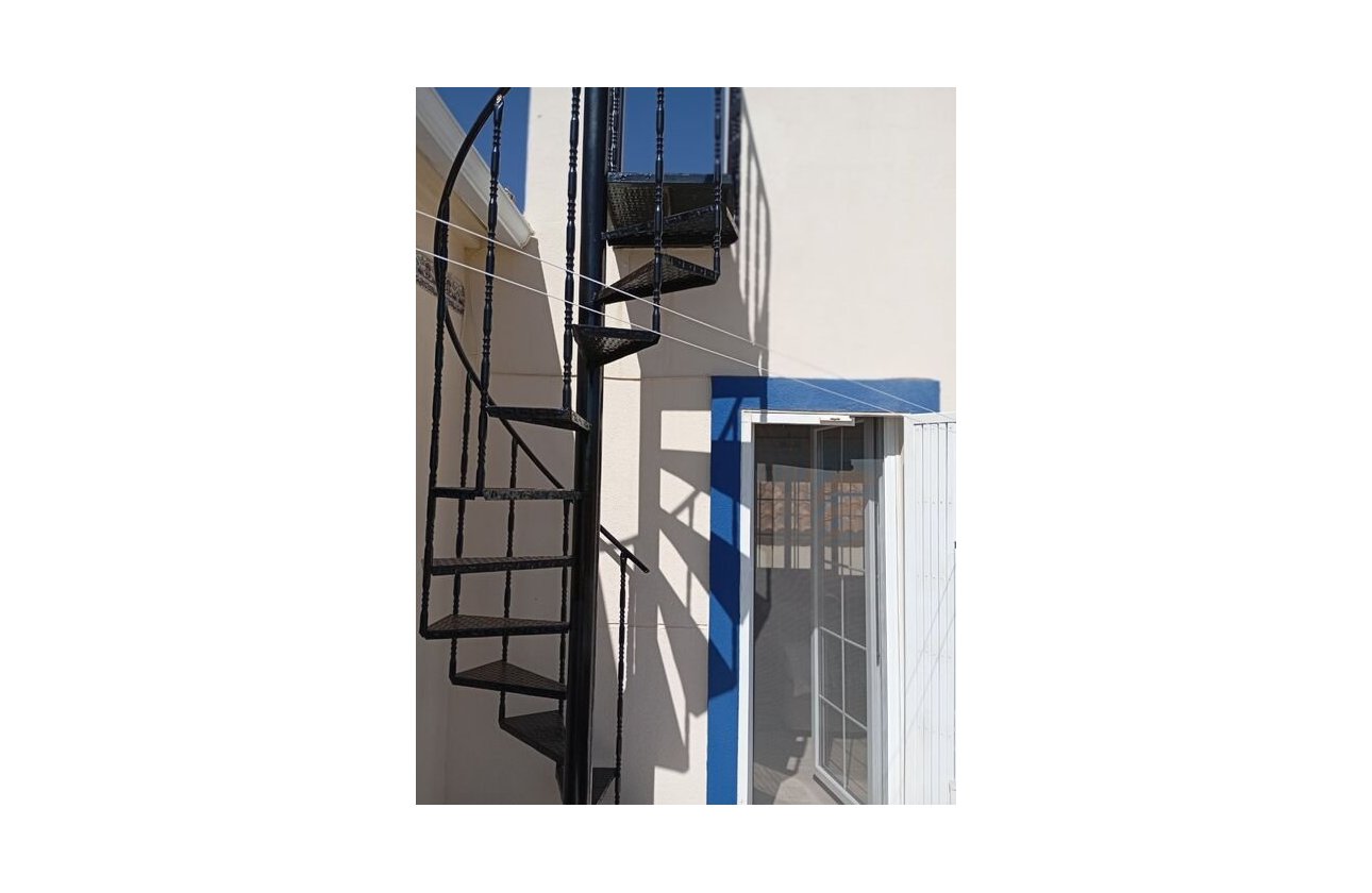 Revente - Villa -
Villamartin - Costa Blanca