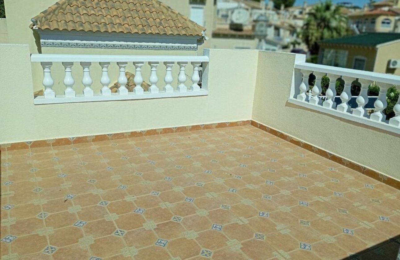 Revente - Villa -
Villamartin - Costa Blanca