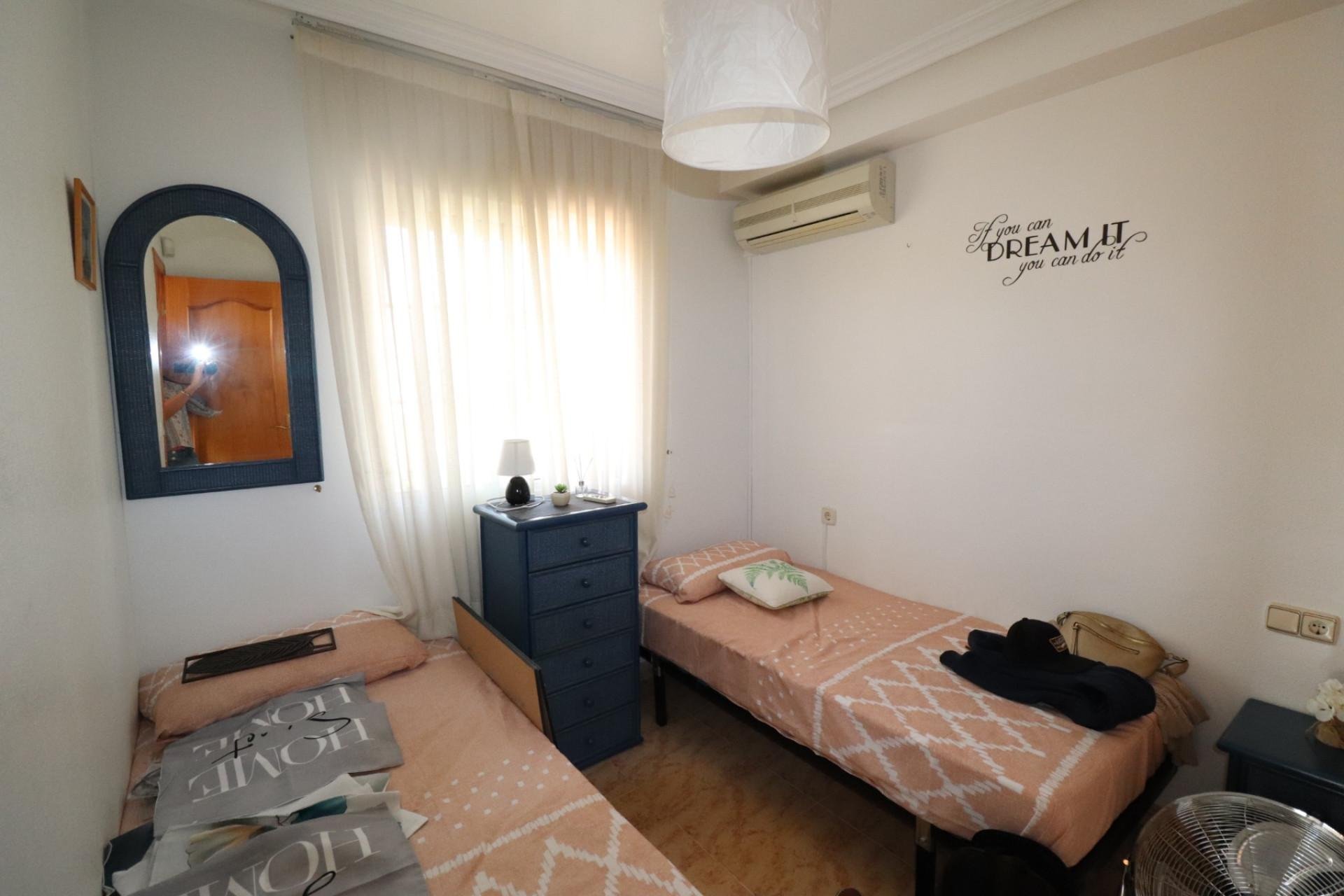 Revente - Villa -
Villamartin - Costa Blanca