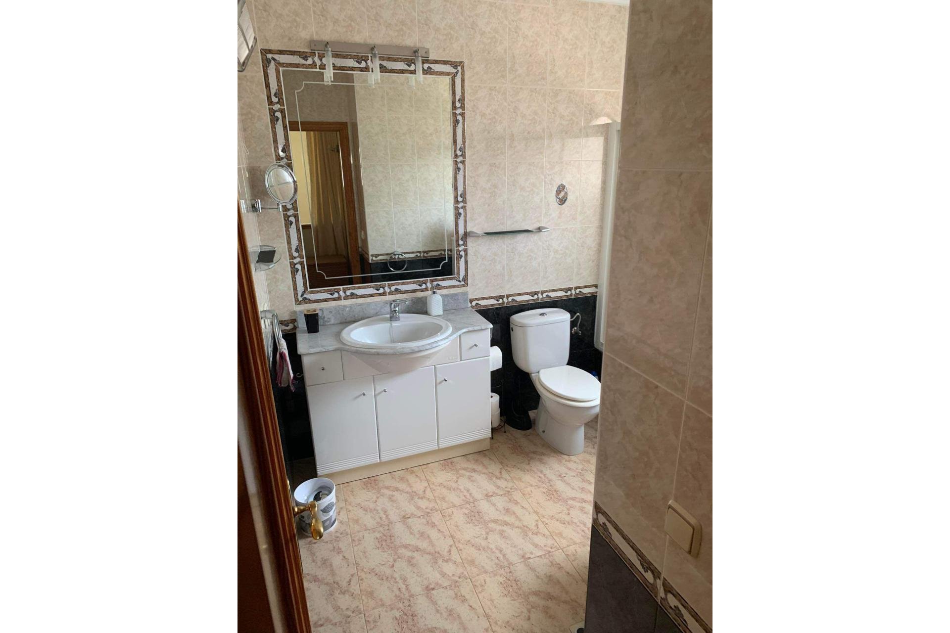 Revente - Villa -
Villamartin - Costa Blanca