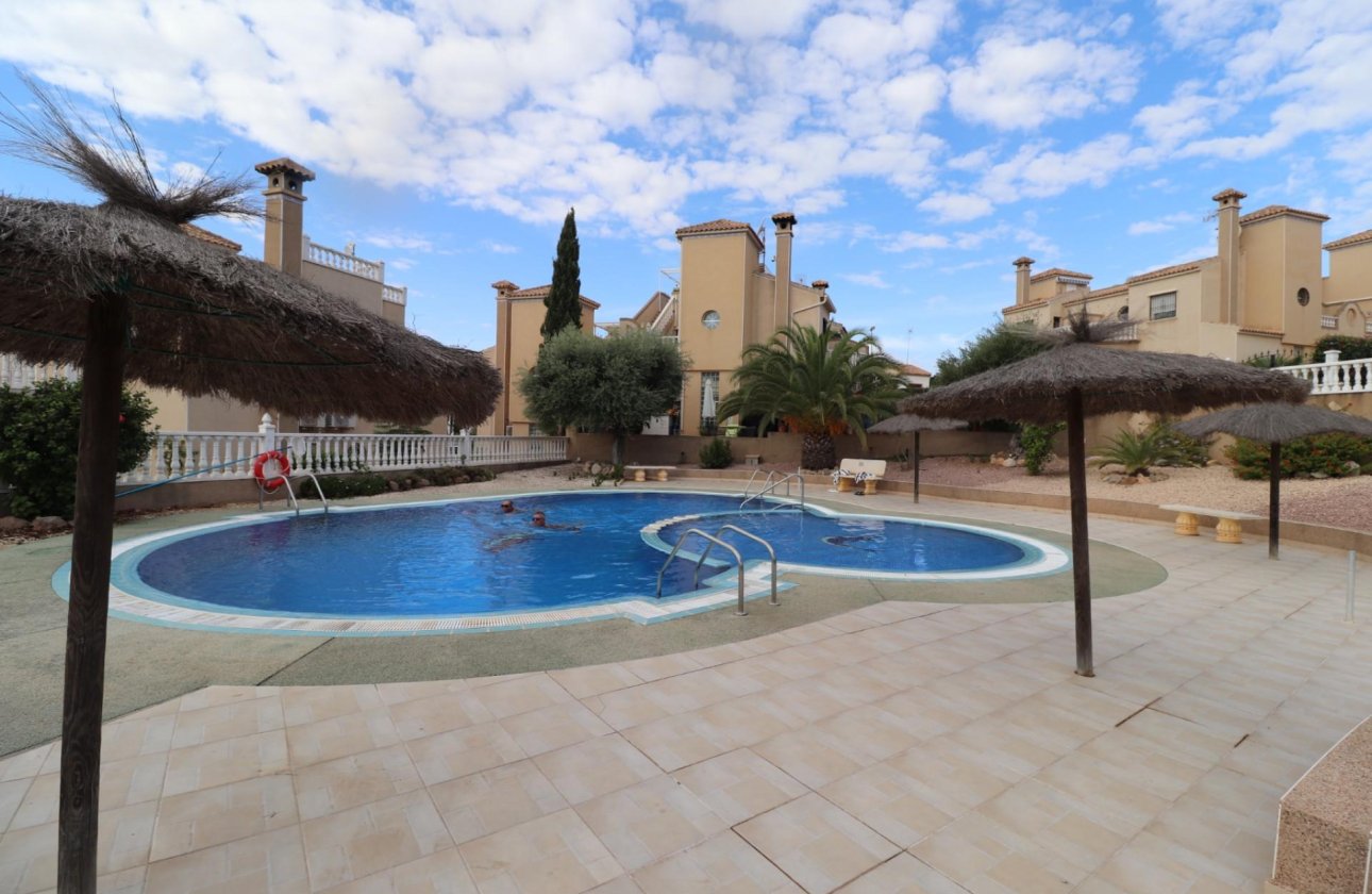 Revente - Villa -
Villamartin - Costa Blanca