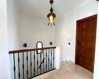 Revente - Villa -
Villamartin - Costa Blanca