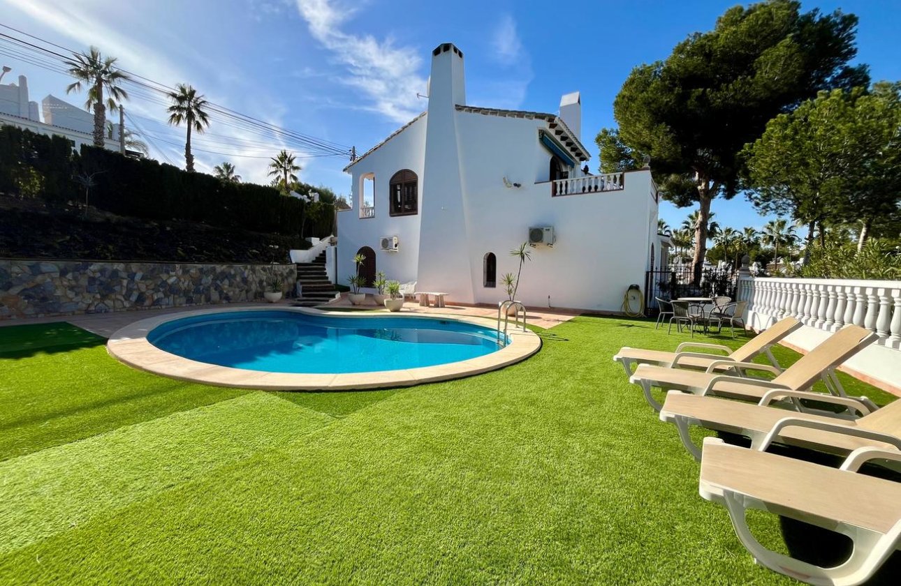 Revente - Villa -
Villamartin - Costa Blanca