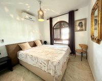 Revente - Villa -
Villamartin - Costa Blanca