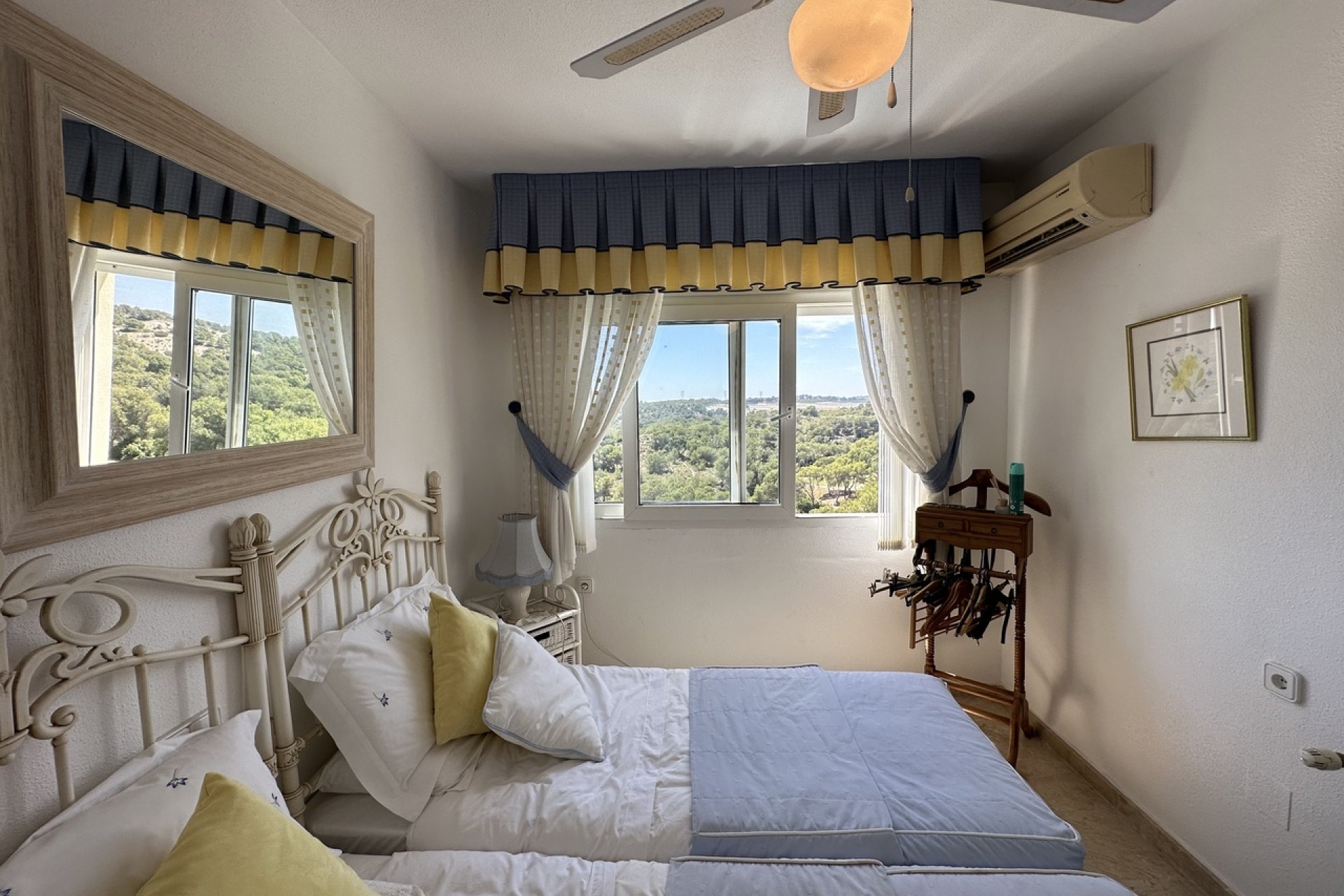 Revente - Villa -
Villamartin - Costa Blanca