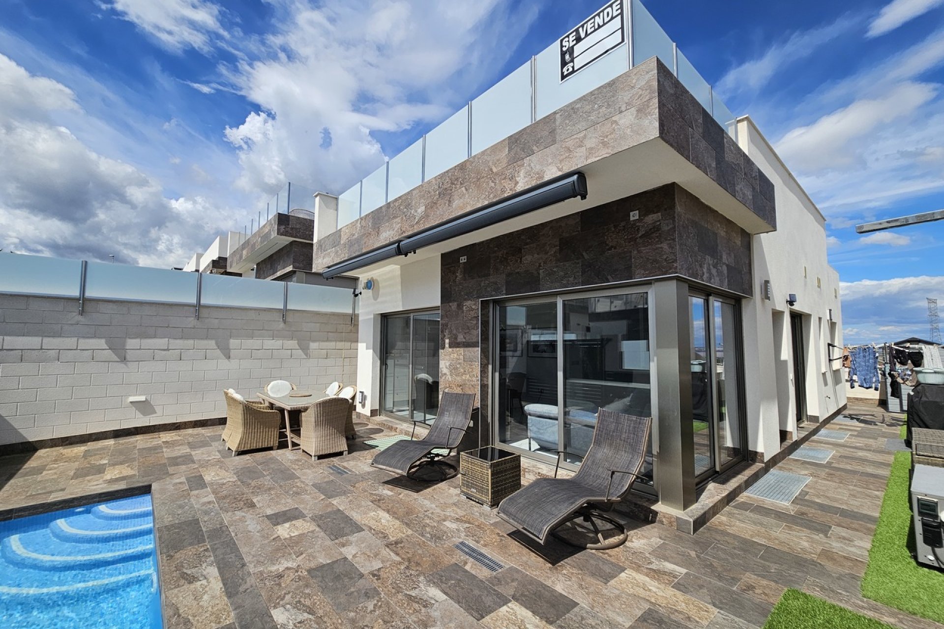 Revente - Villa -
Villamartin - Costa Blanca