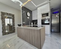 Revente - Villa -
Villamartin - Costa Blanca