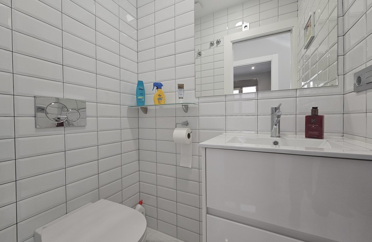 Revente - Villa -
Villamartin - Costa Blanca