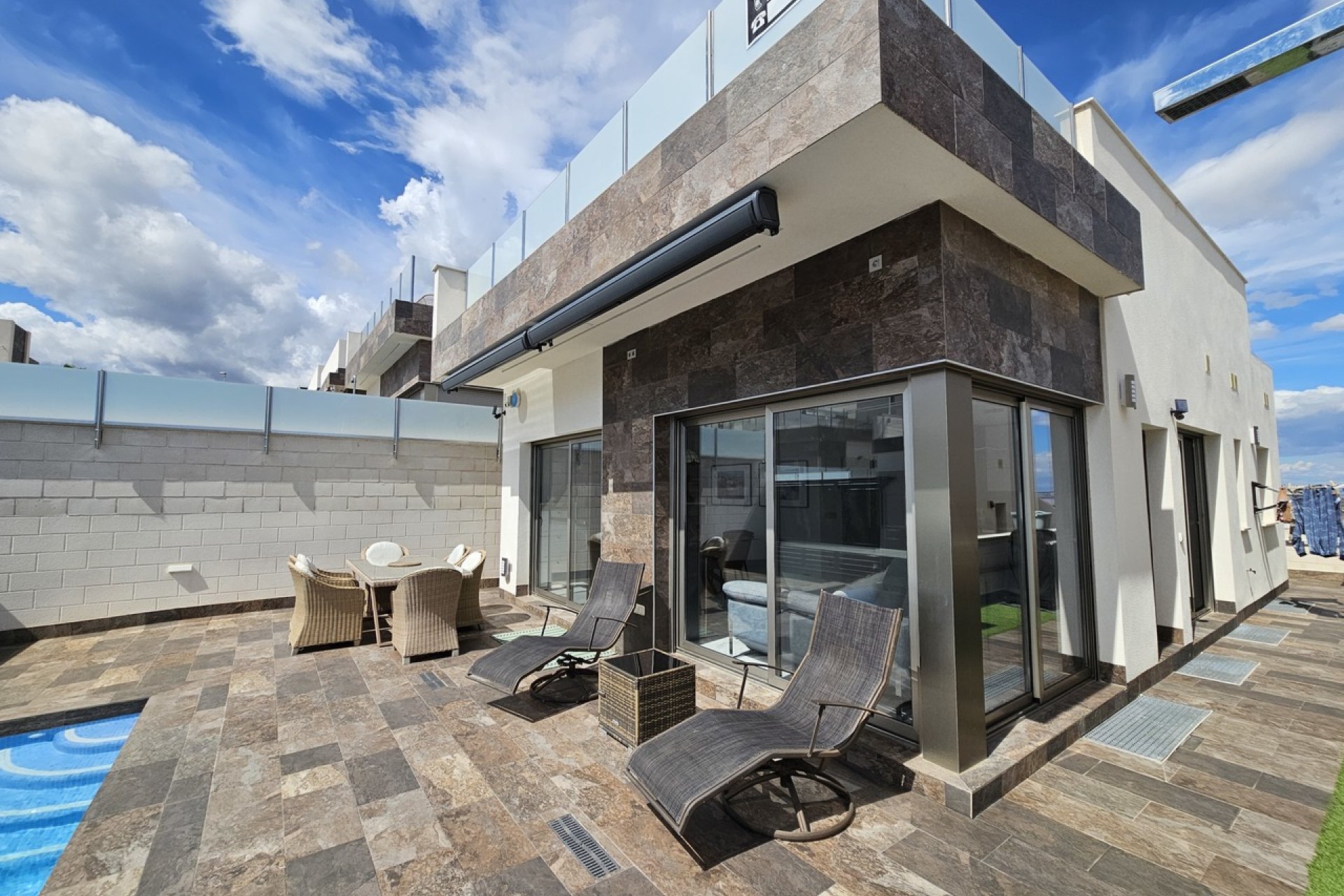 Revente - Villa -
Villamartin - Costa Blanca