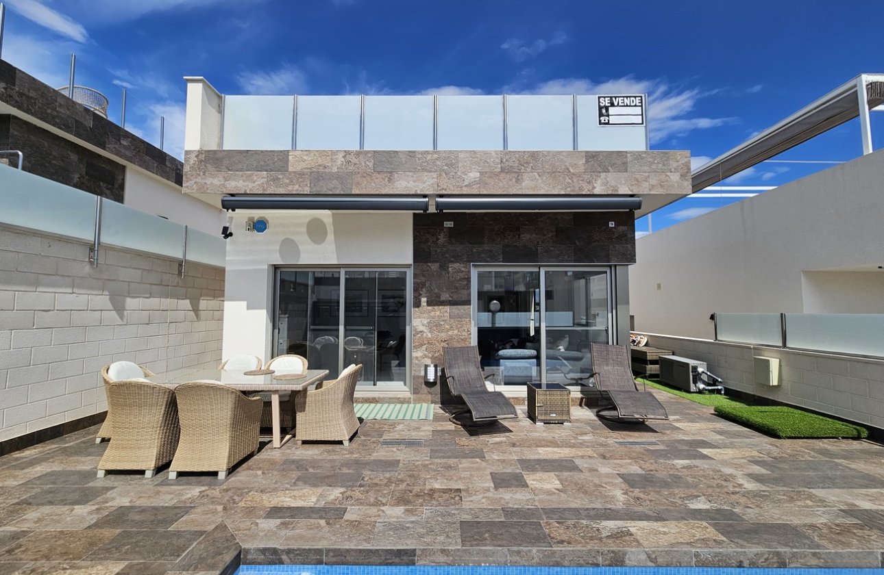 Revente - Villa -
Villamartin - Costa Blanca