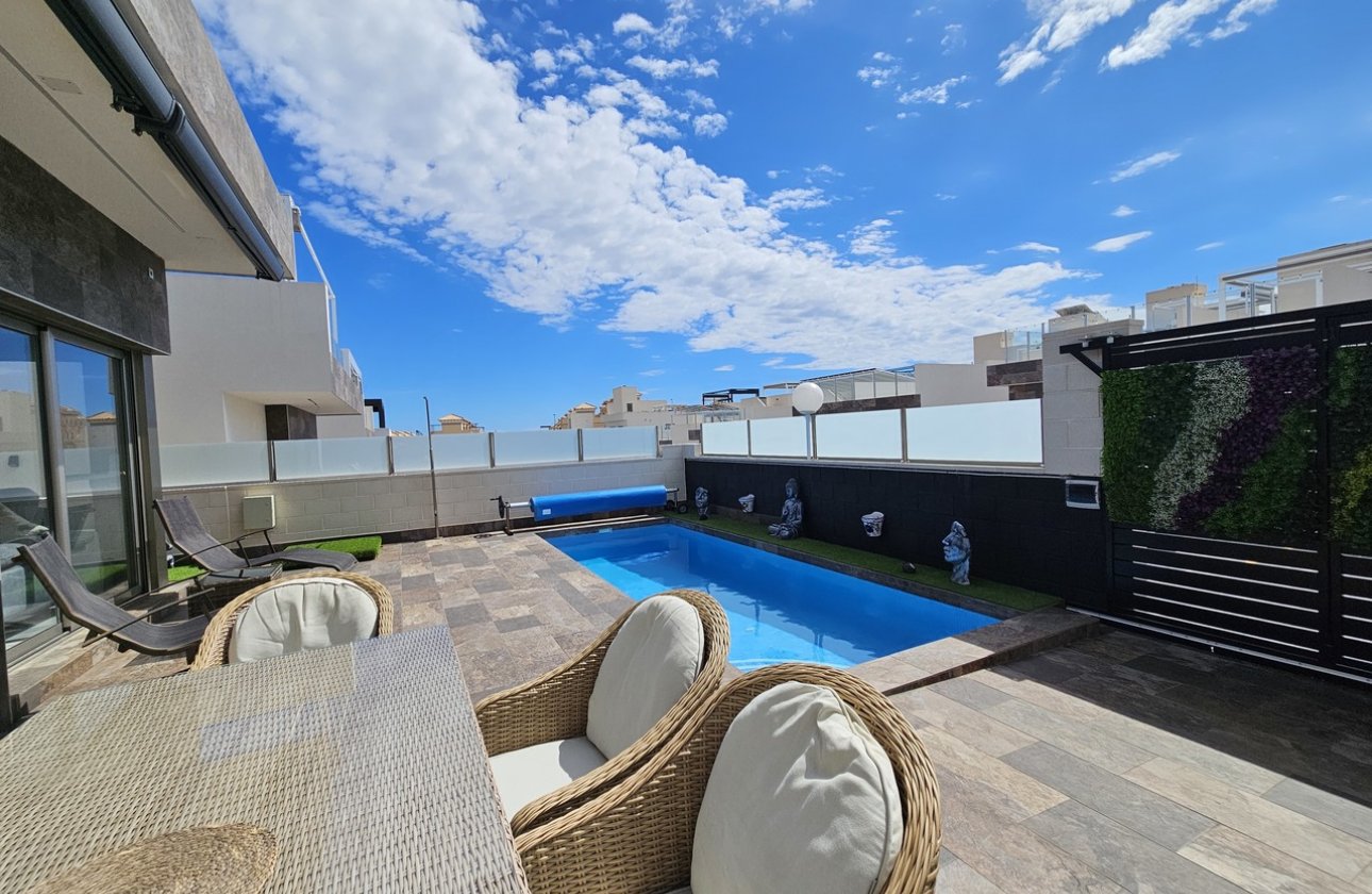 Revente - Villa -
Villamartin - Costa Blanca