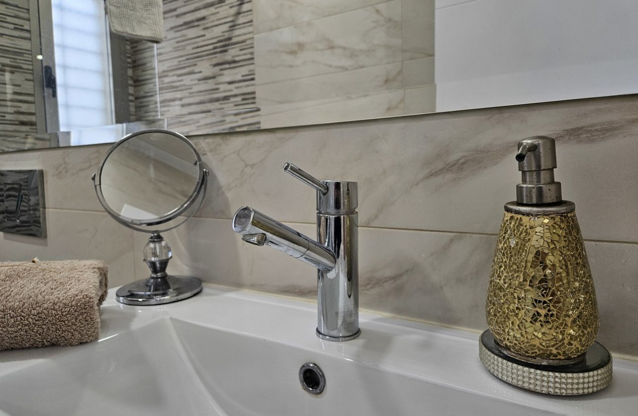 Revente - Villa -
Villamartin - Costa Blanca