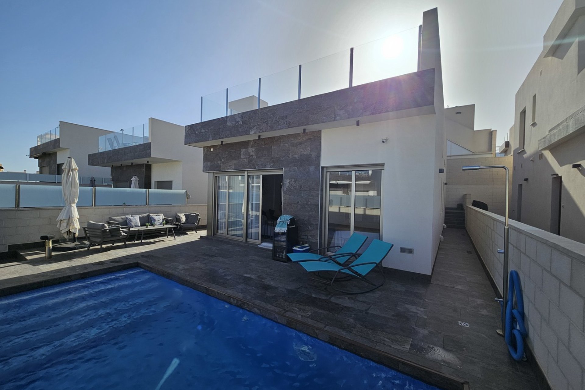 Revente - Villa -
Villamartin - Costa Blanca