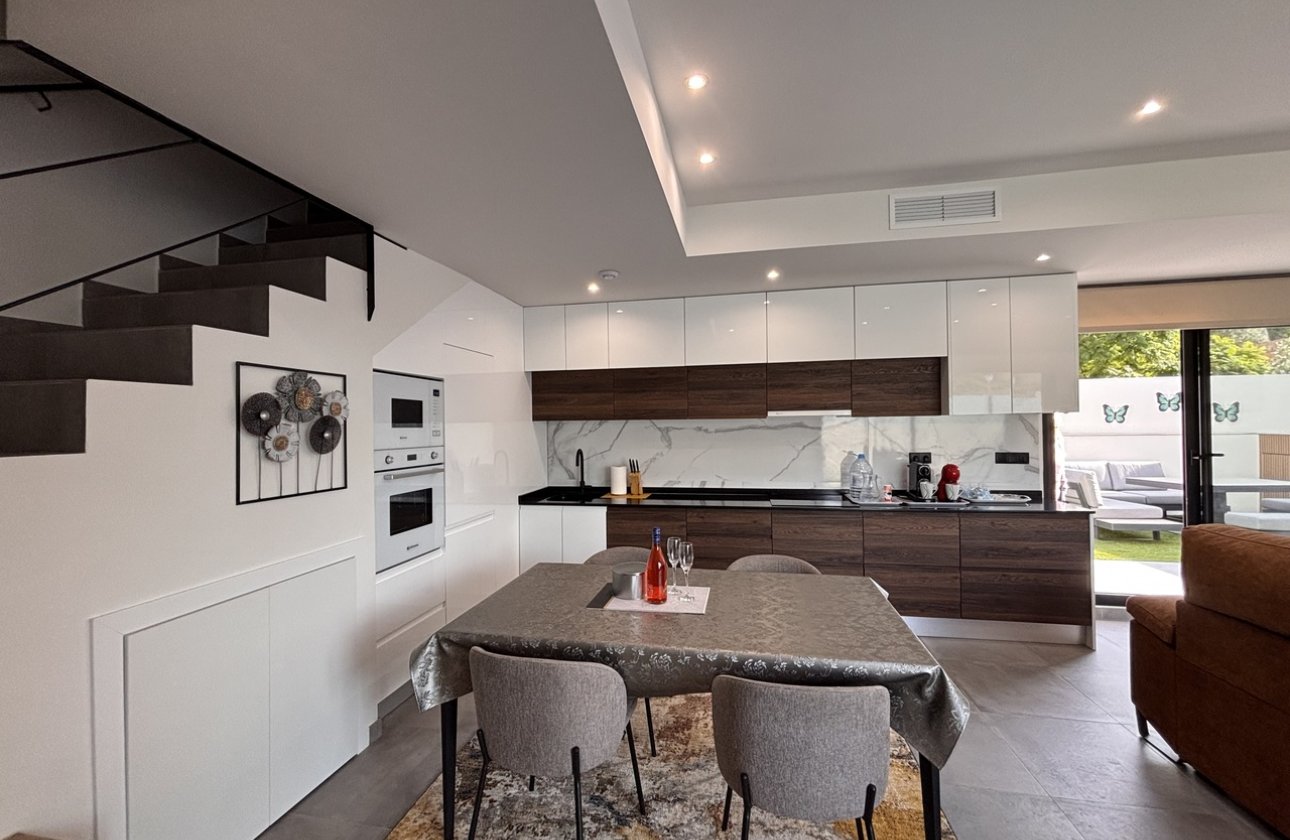 Revente - Villa -
Villamartin - Costa Blanca