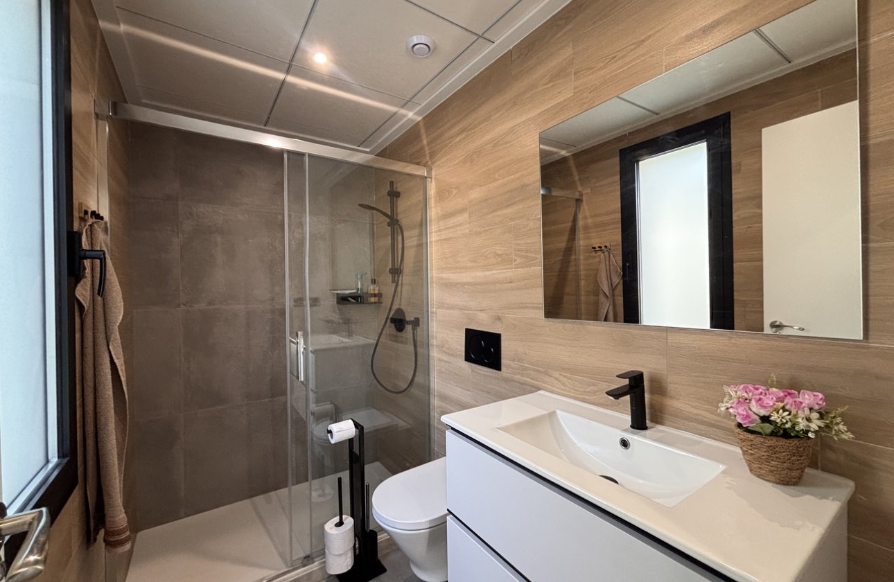 Revente - Villa -
Villamartin - Costa Blanca