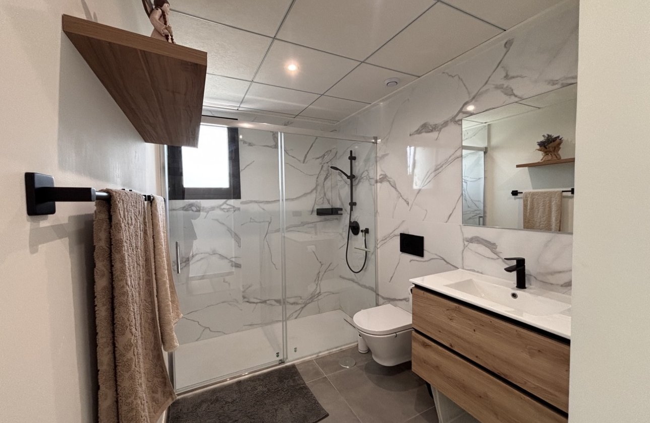 Revente - Villa -
Villamartin - Costa Blanca