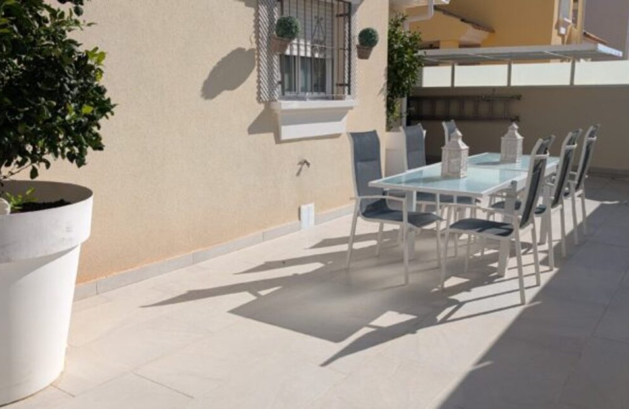 Revente - Villa -
Villamartin - Costa Blanca