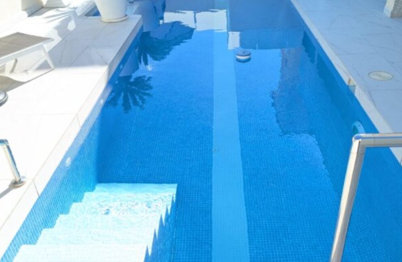 Revente - Villa -
Villamartin - Costa Blanca