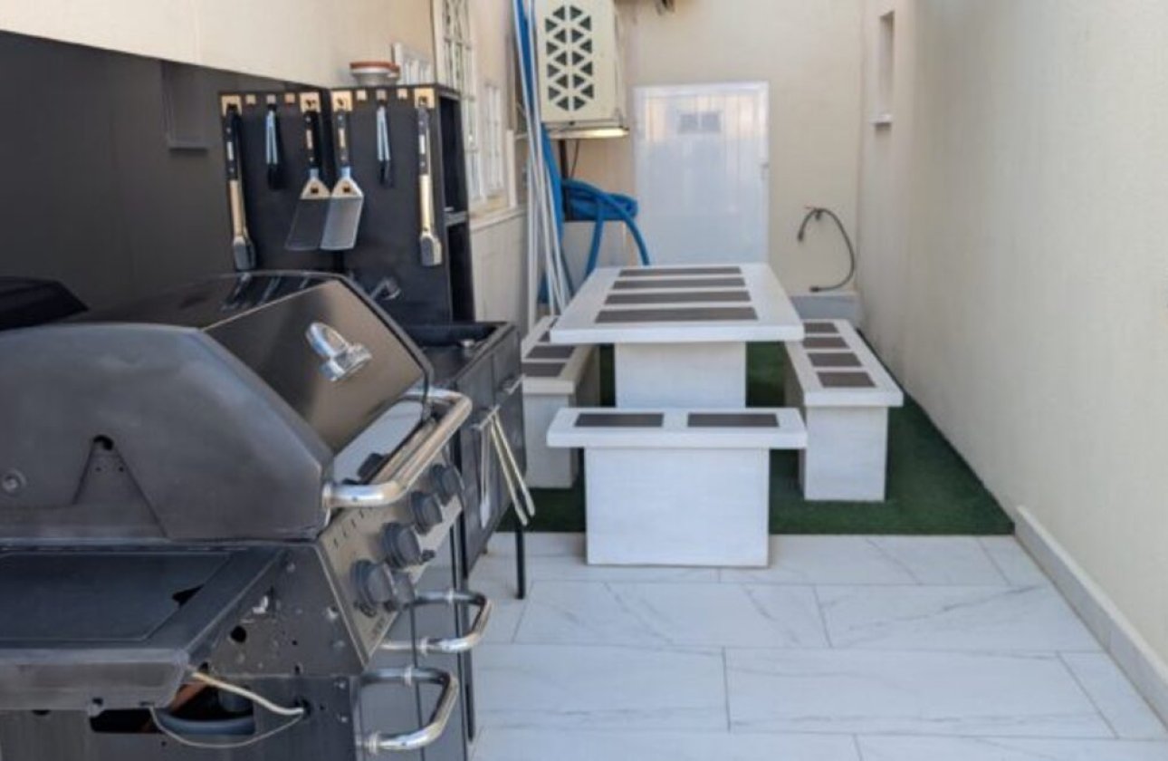 Revente - Villa -
Villamartin - Costa Blanca