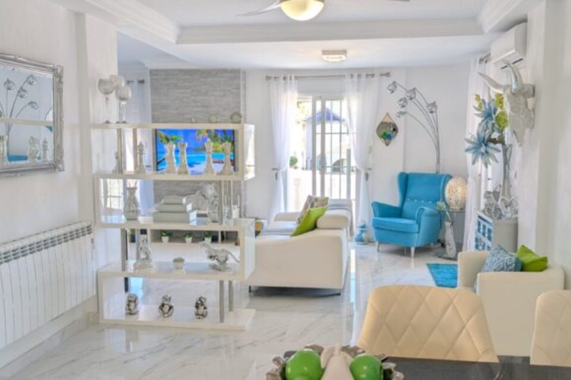 Revente - Villa -
Villamartin - Costa Blanca